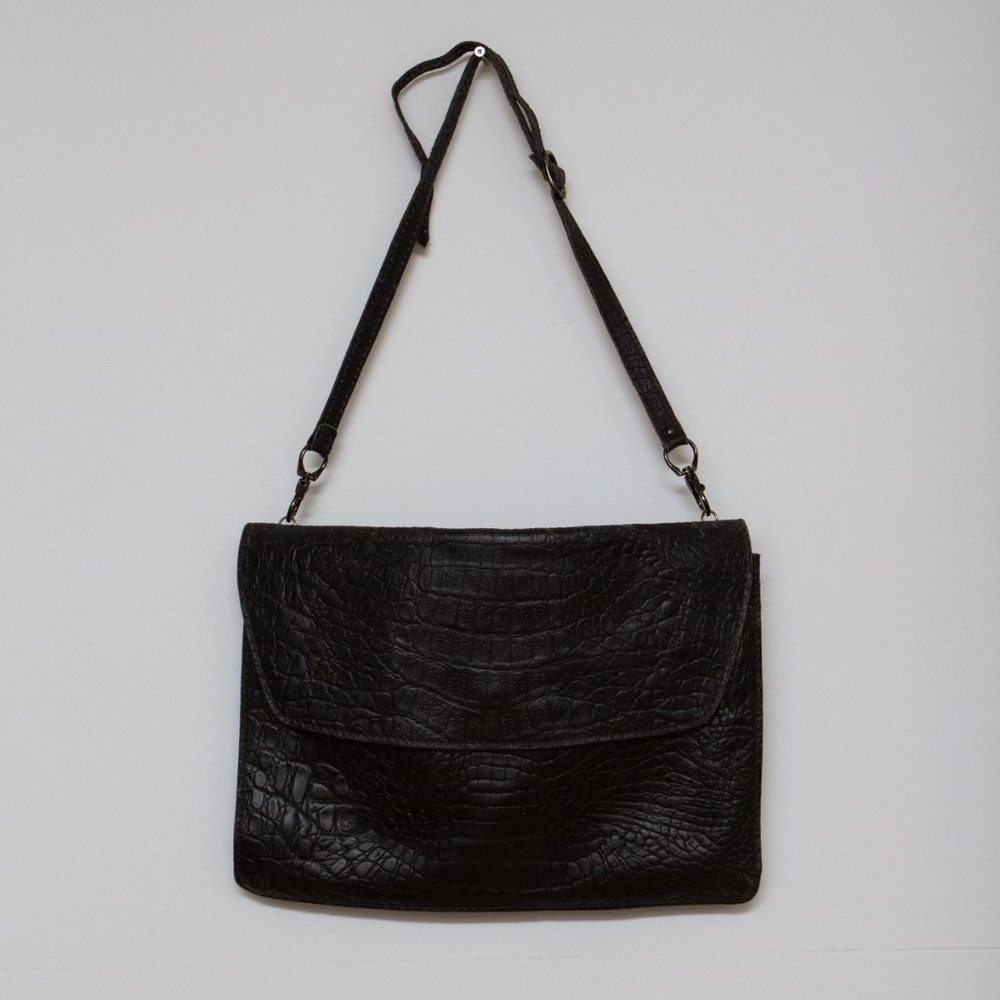 CALDERONE leather enveloppe purse • black